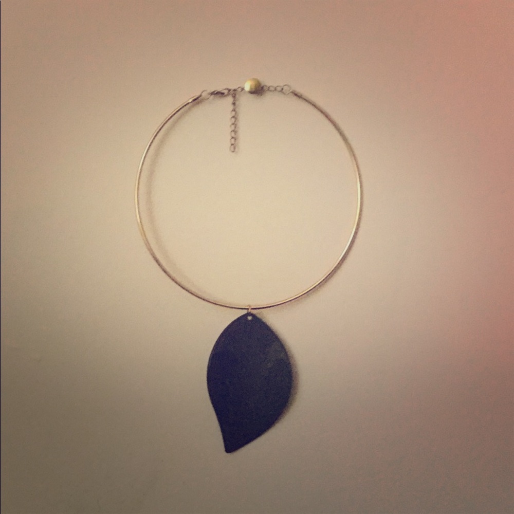 Green Leaf Choker